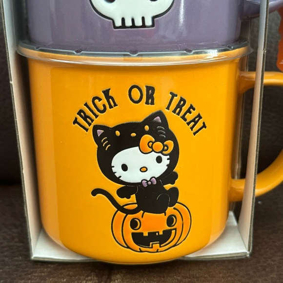 Blue Sky Hello Kitty Black Cat Halloween Mug Set - Picture 3 of 9